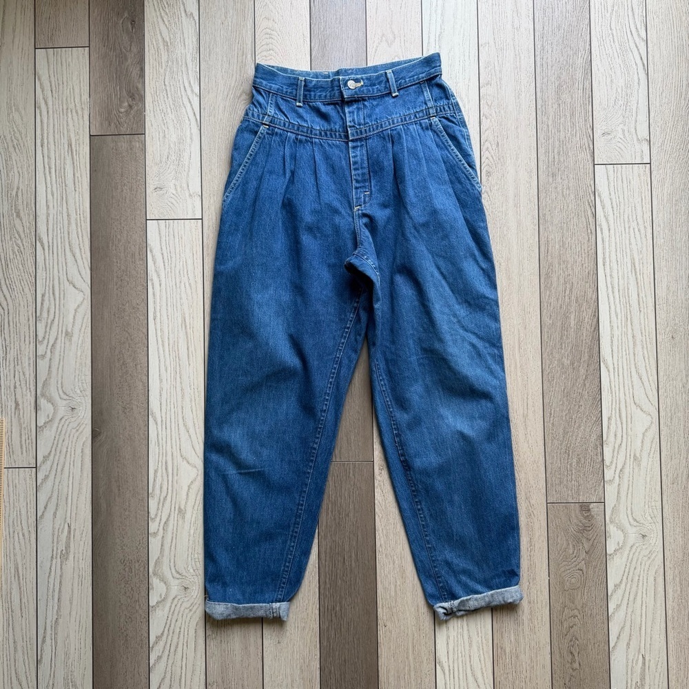 Rare Vintage Lee High-Waisted Pleated Mom Jeans - Made in USA - Size 25